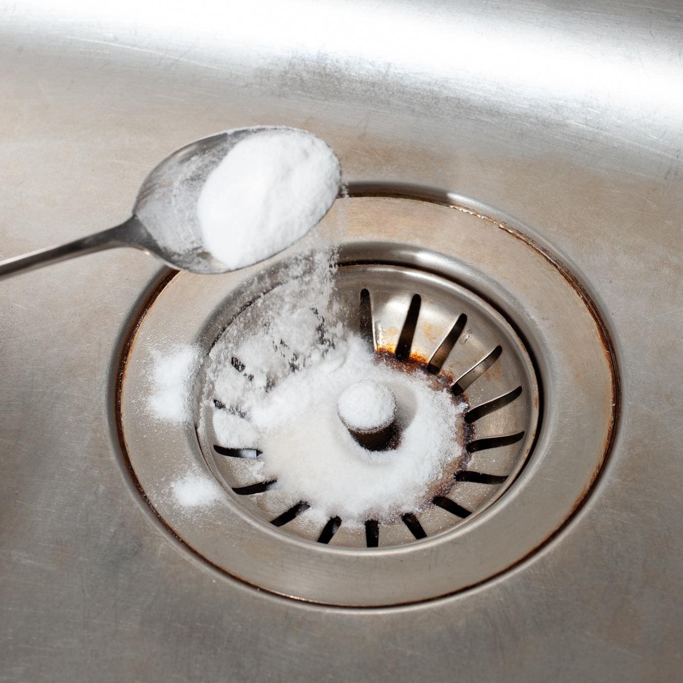 9 Secret Baking Soda Tricks Unveiled